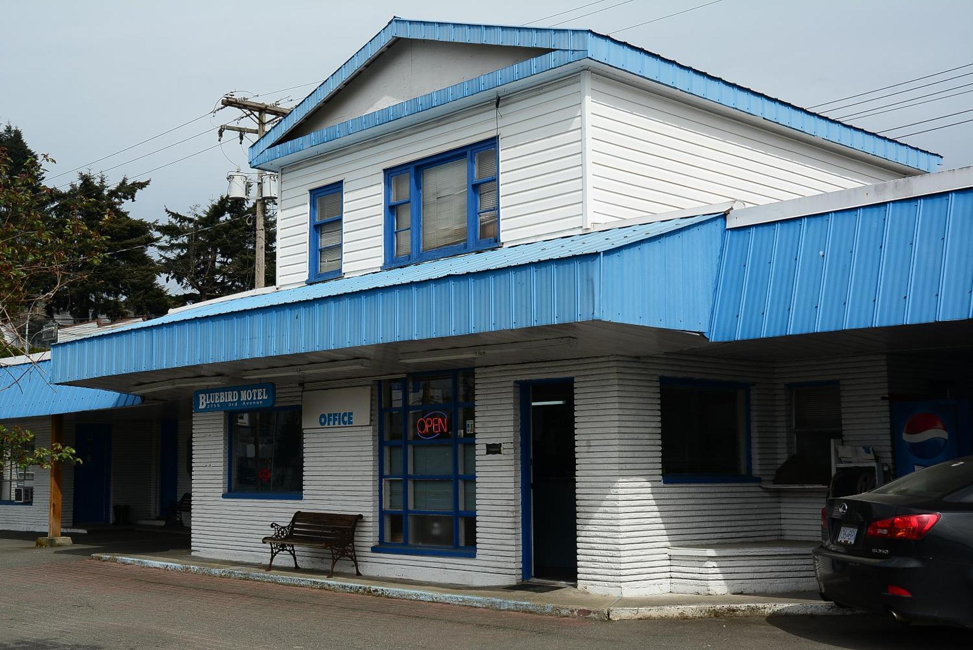 Bluebird Motel Port Alberni Kültér fotó